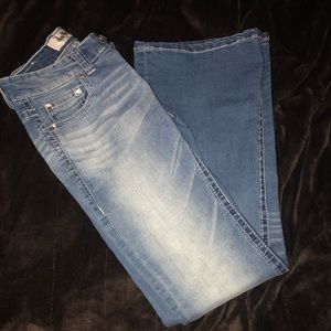 Daytrip Aquarius Flare Medium Wash Size 24 Jeans